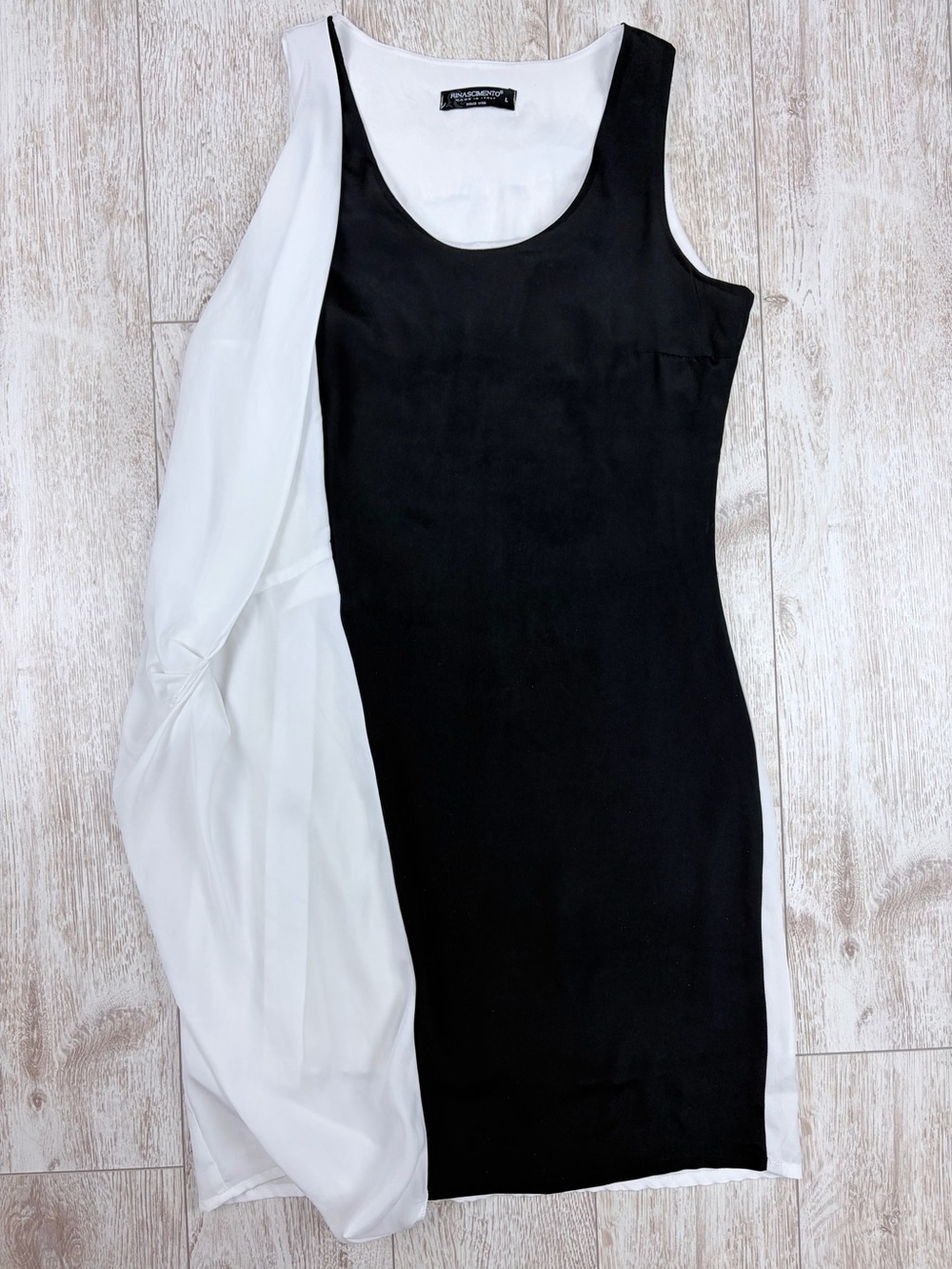 Rinascimento L Black and White Colorblock Scoop Neck Dress Italy